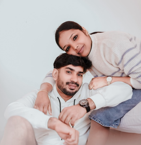 Martin & Sini — indoor portrait